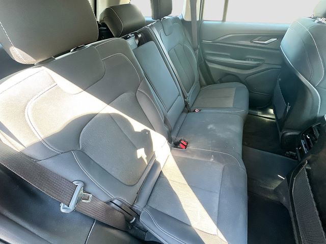 Used 2023 Jeep Grand Cherokee Laredo w/ Luxury Tech Group I image 29