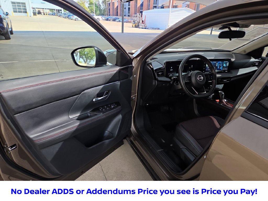 Certified 2026 Nissan Kicks SR w/ Cold Weather Package AWD/4WD image 19