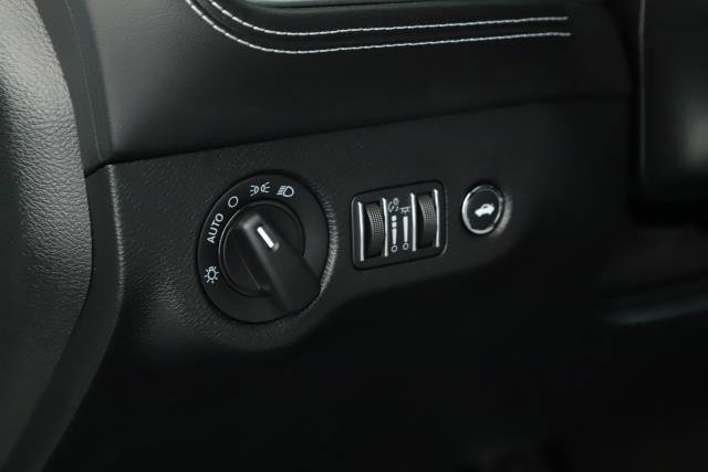 New 2023 Dodge Challenger SRT Hellcat w/ Driver Convenience Group image 8