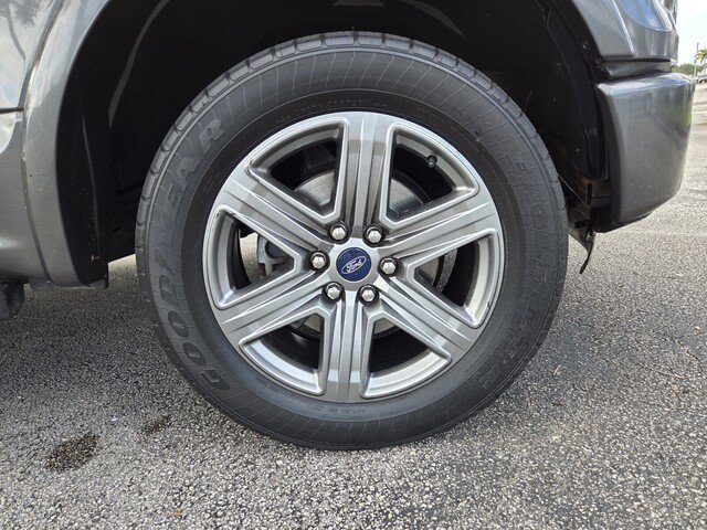 Used 2015 Ford F150 Lariat image 8