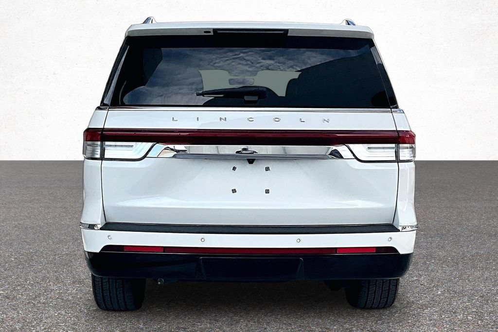 Used 2024 Lincoln Navigator Reserve AWD/4WD image 6
