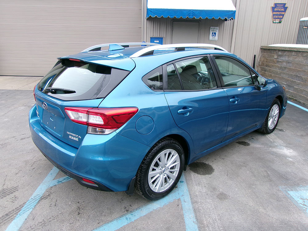 Used 2017 Subaru Impreza 2.0i Premium image 6