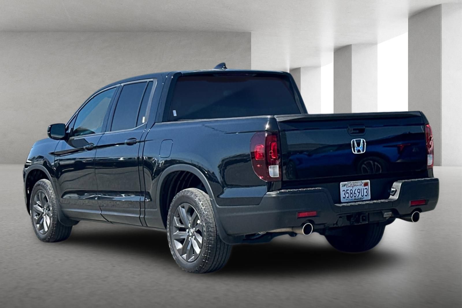 Certified 2023 Honda Ridgeline Sport image 6