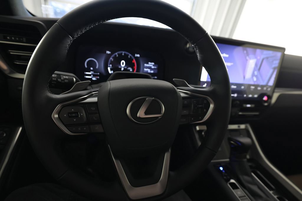 Used 2026 Lexus GX 550 550 Premium+ w/ Accessory Package (2T) image 21