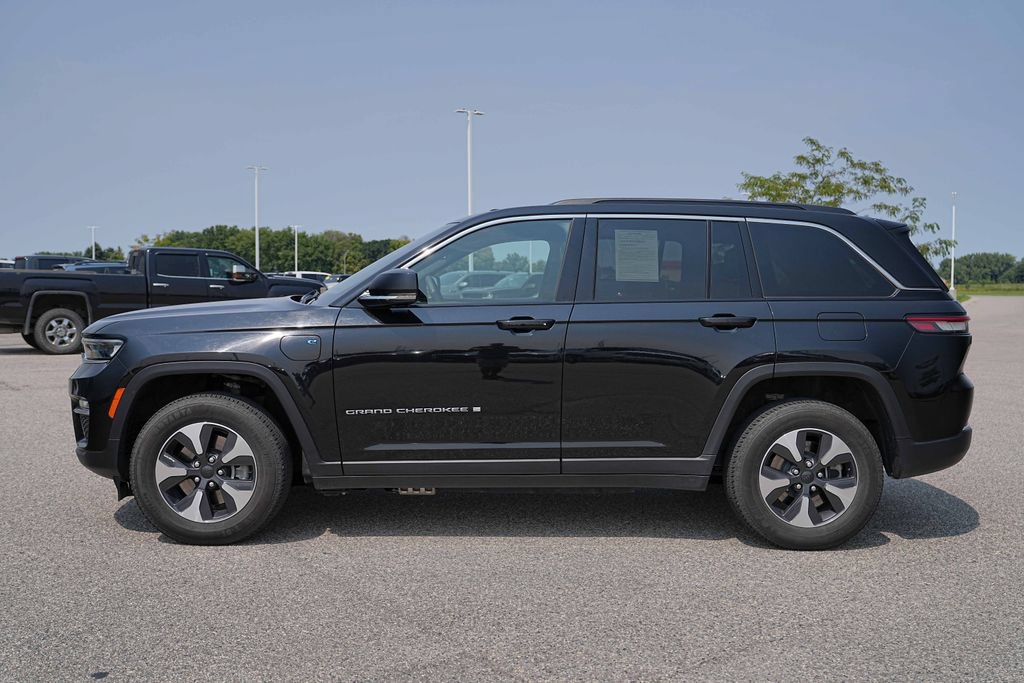 Used 2024 Jeep Grand Cherokee Limited 4xe AWD/4WD image 10