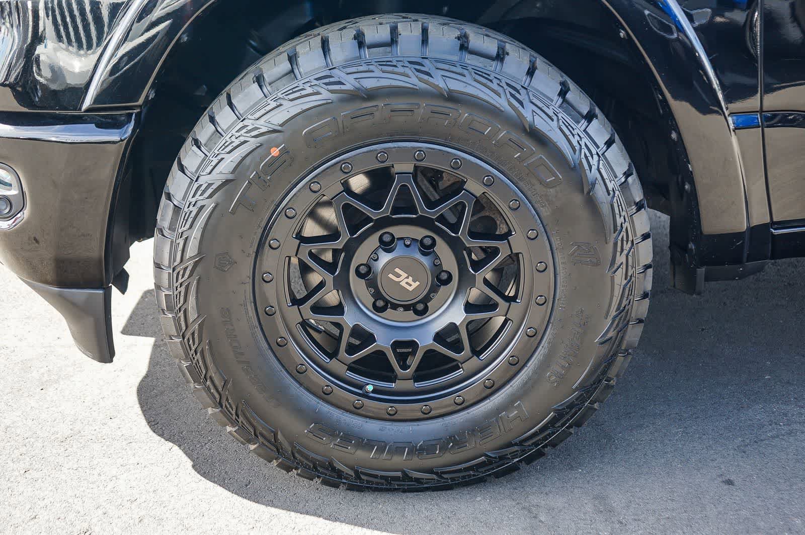 Used 2019 RAM 1500 Laramie image 9