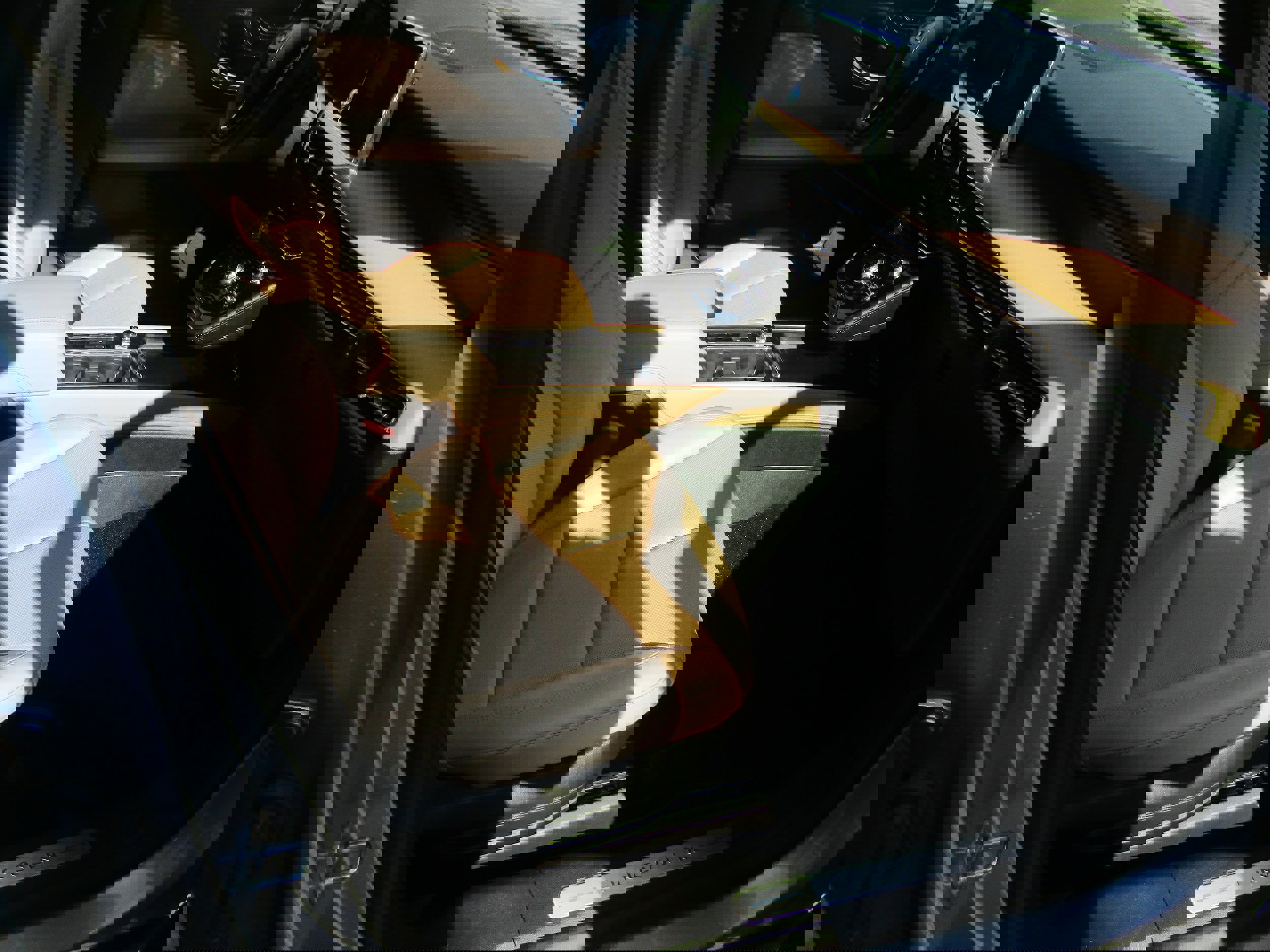 Used 2022 Lincoln Corsair Reserve w/ Equipment Group 201A image 19