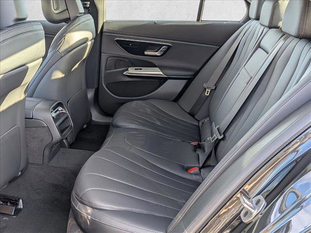 New 2026 Mercedes-Benz E 350 4MATIC Sedan image 17