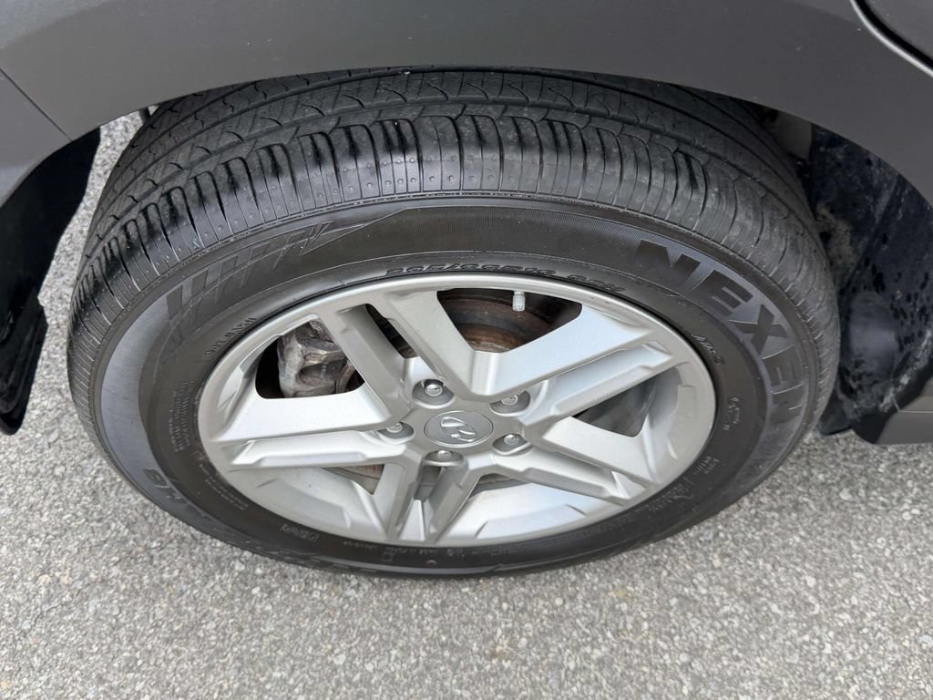 Certified 2023 Hyundai Kona SE w/ Cargo Package AWD/4WD image 8