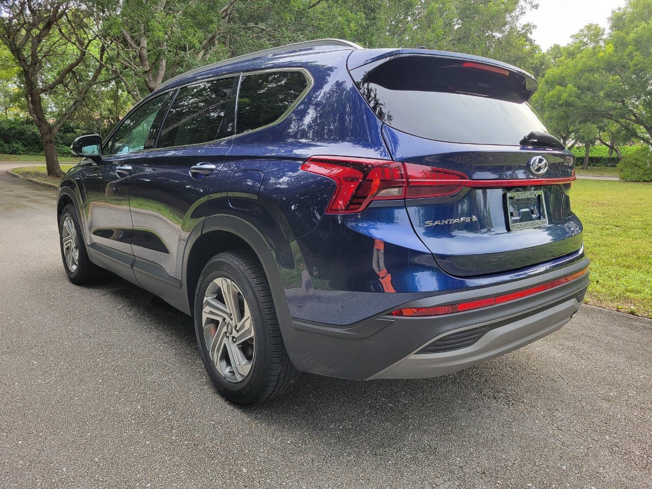Used 2023 Hyundai Santa Fe SEL FWD image 5