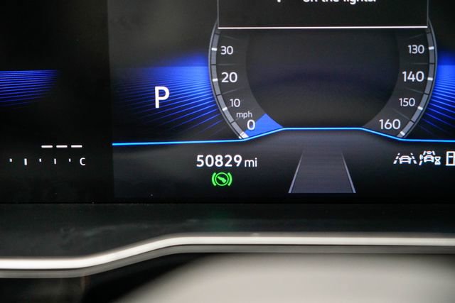 Used 2024 Volkswagen Jetta SE image 33