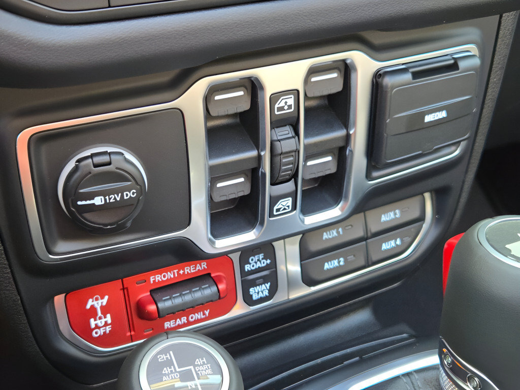New 2027 Jeep Wrangler Unlimited Rubicon AWD/4WD image 32