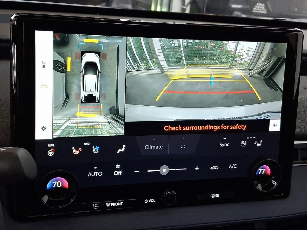 New 2026 Subaru Solterra AWD/4WD image 4
