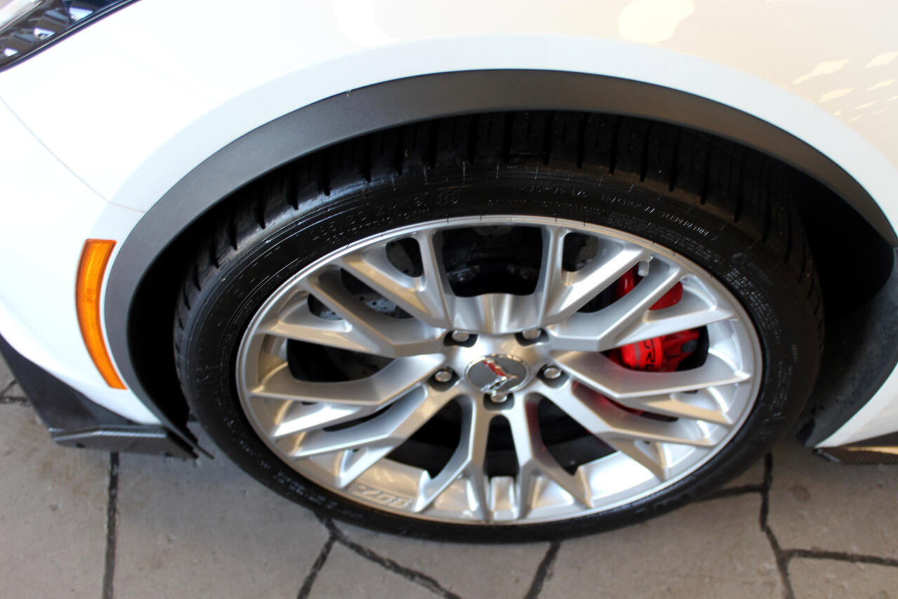 Used 2019 Chevrolet Corvette Z06 w/ Z07 Performance Package image 19