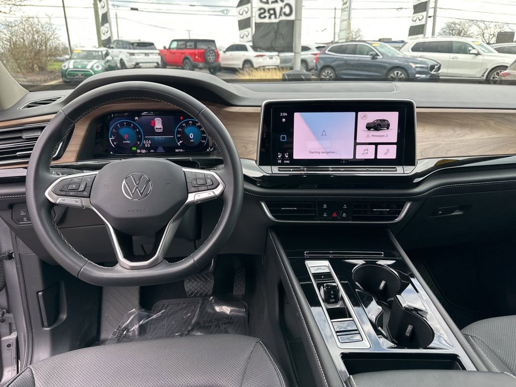 Used 2024 Volkswagen Atlas SE AWD/4WD image 46
