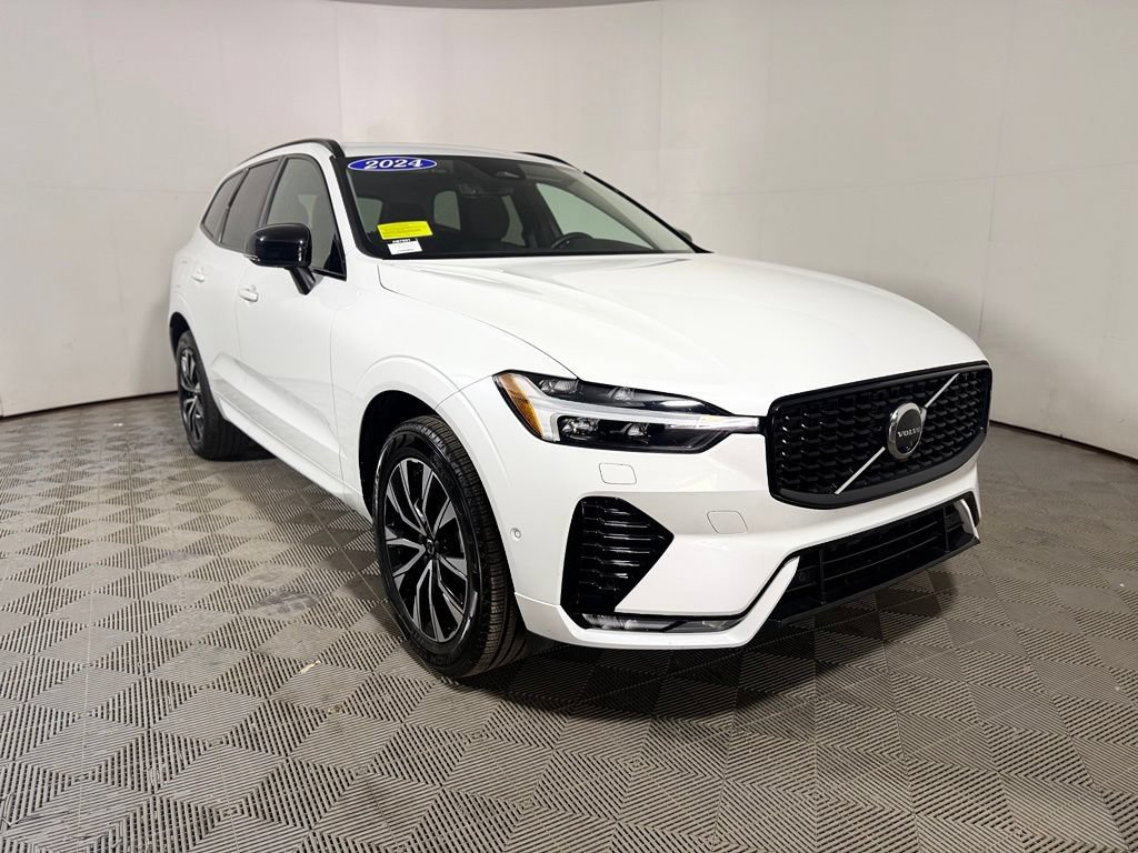 Used 2024 Volvo XC60 B5 Plus w/ Protection Package Premier AWD/4WD image 9