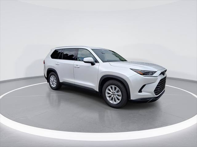 Certified 2025 Toyota Grand Highlander FWD image 3