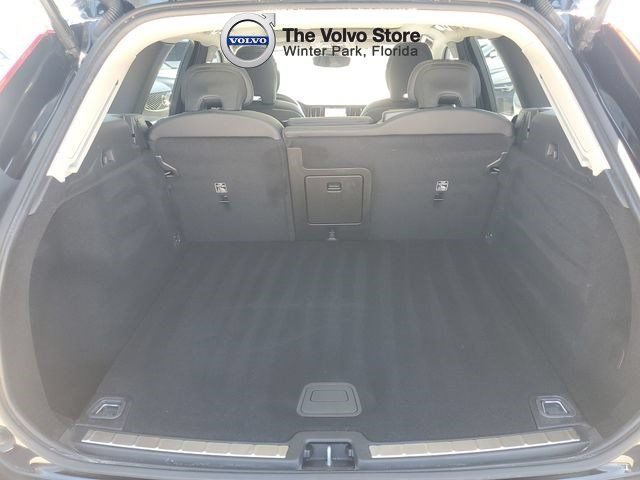 Certified 2024 Volvo XC60 B5 Plus w/ Protection Package Premier AWD/4WD image 9