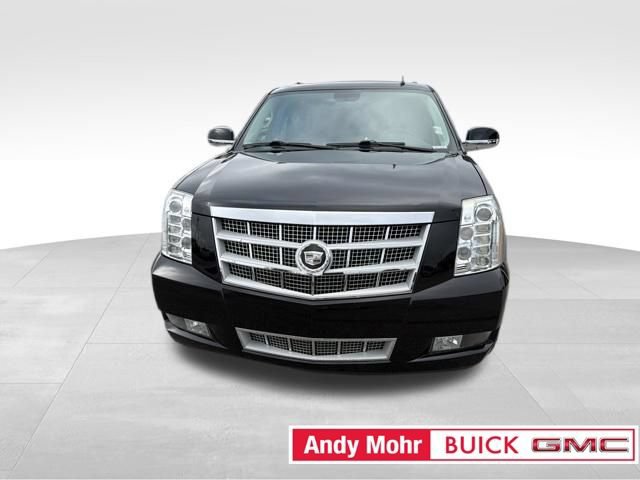 Used 2012 Cadillac Escalade Platinum AWD/4WD image 4