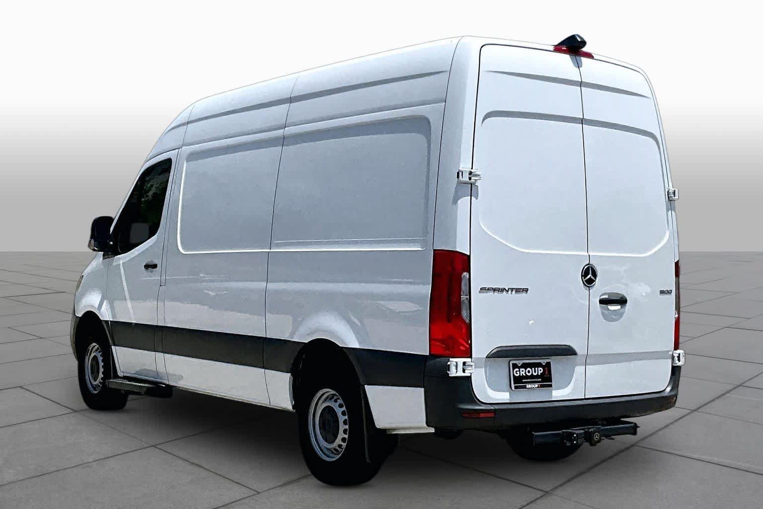 Used 2023 Mercedes-Benz Sprinter 1500 image 12