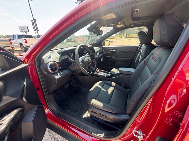 New 2026 Chevrolet Trax RS w/ Sunroof Package FWD image 11