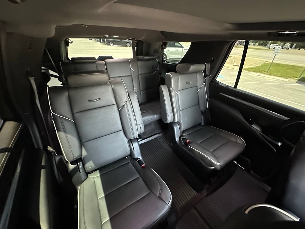 Used 2025 Cadillac Escalade Sport RWD image 27