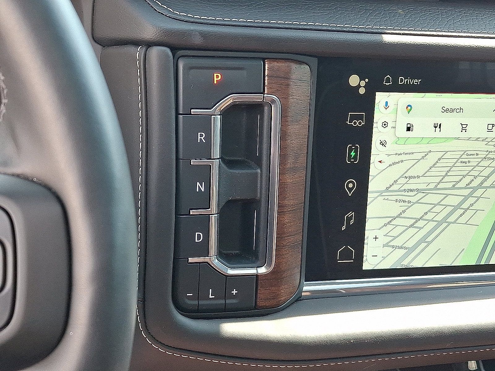 Used 2023 GMC Yukon Denali Ultimate AWD/4WD image 19