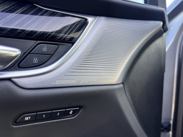 Used 2025 Cadillac XT6 Premium Luxury image 16