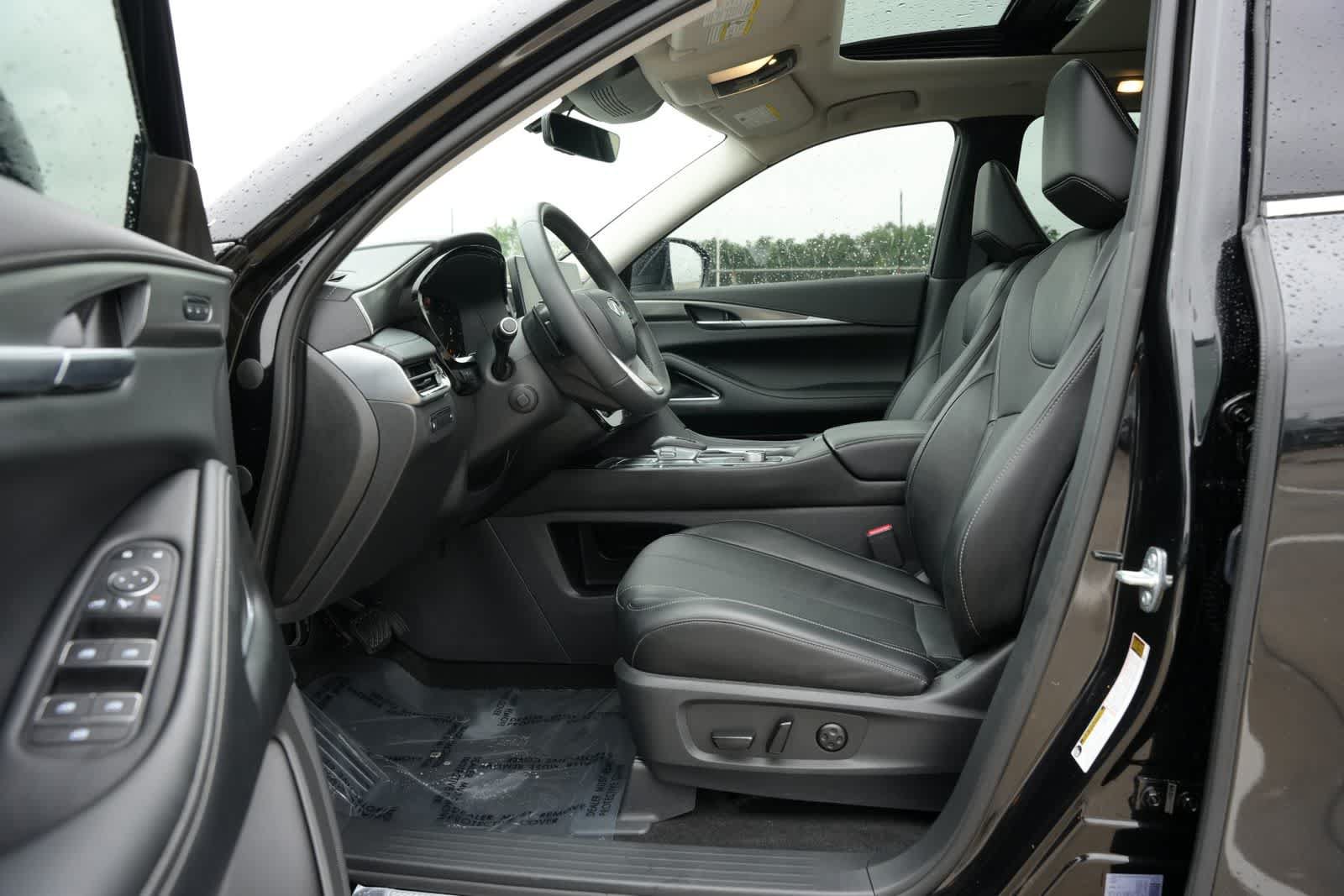 Certified 2026 INFINITI QX60 Luxe w/ Cargo Package FWD image 17