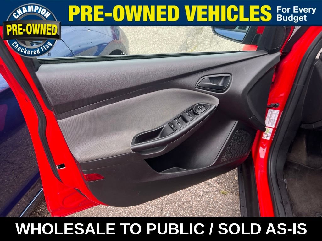 Used 2012 Ford Focus SE FWD image 25