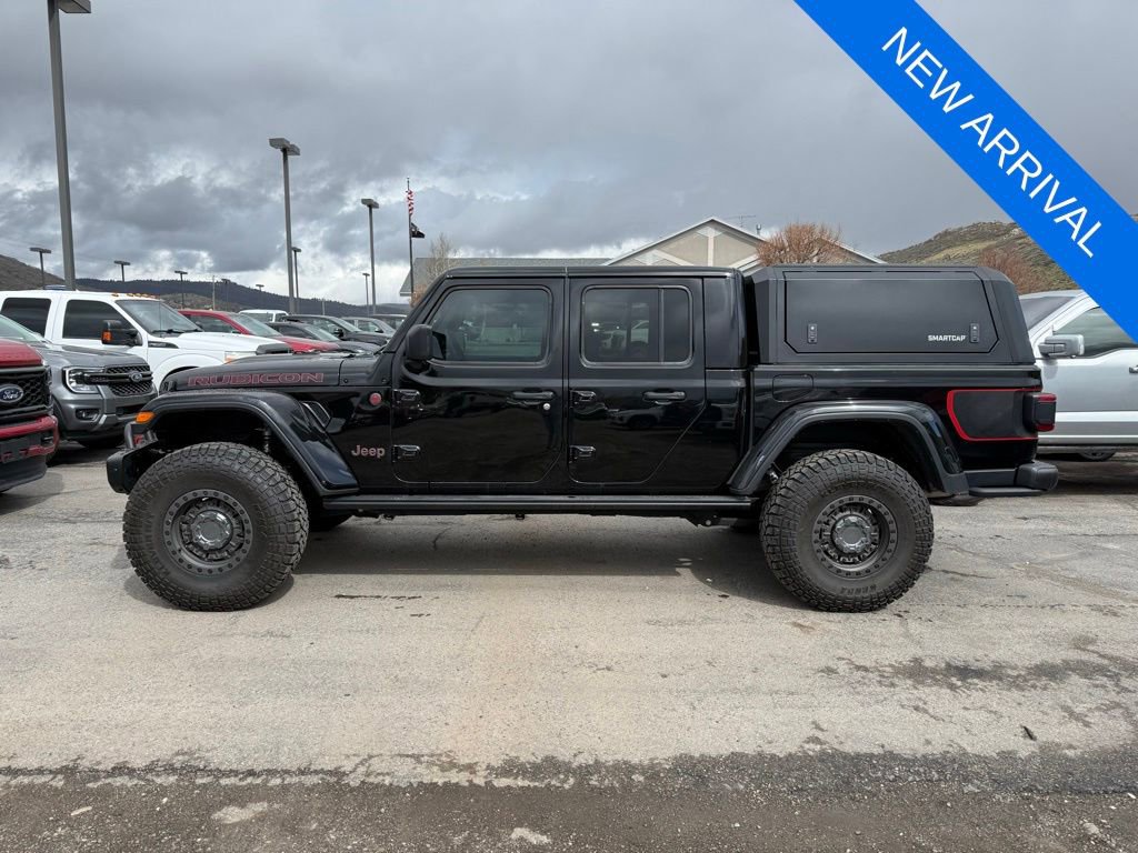 Used 2024 Jeep Gladiator Rubicon w/ Technology Group AWD/4WD image 3