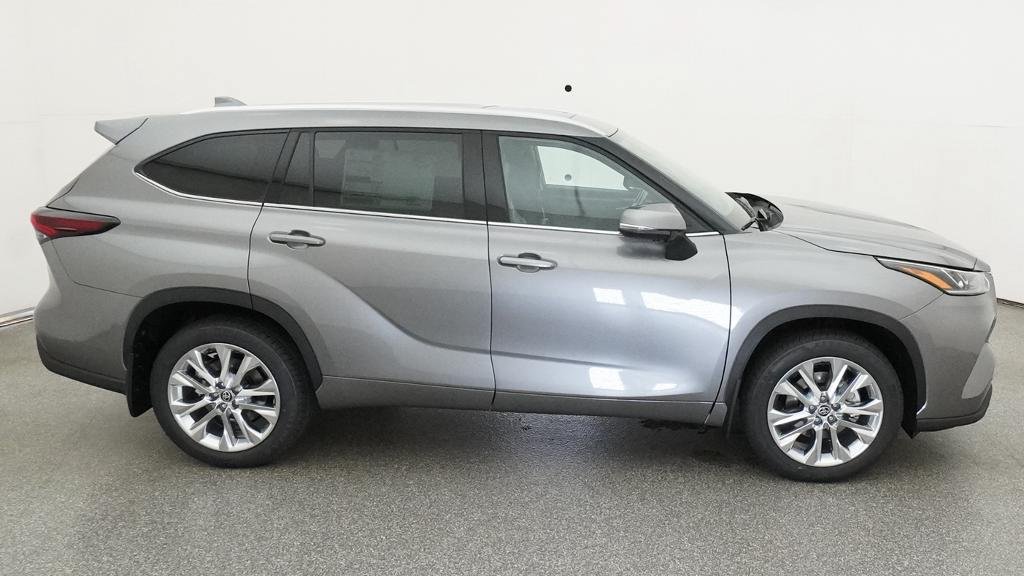 New 2026 Toyota Highlander Limited AWD/4WD image 14