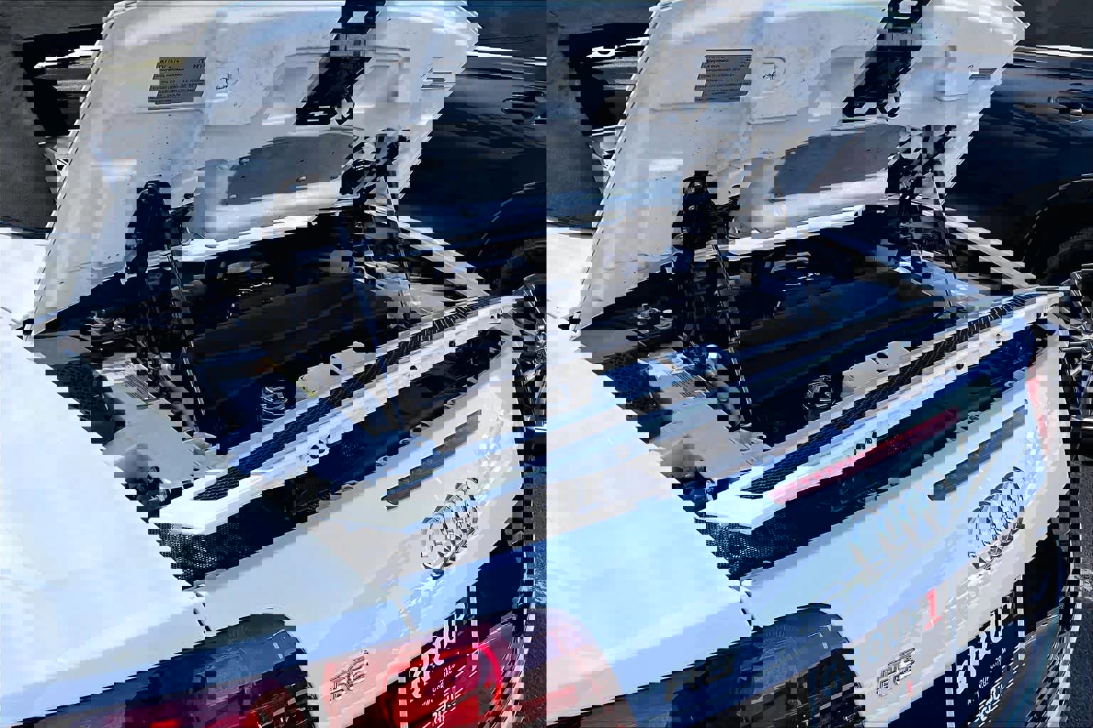 Used 2012 Audi R8 V10 image 35