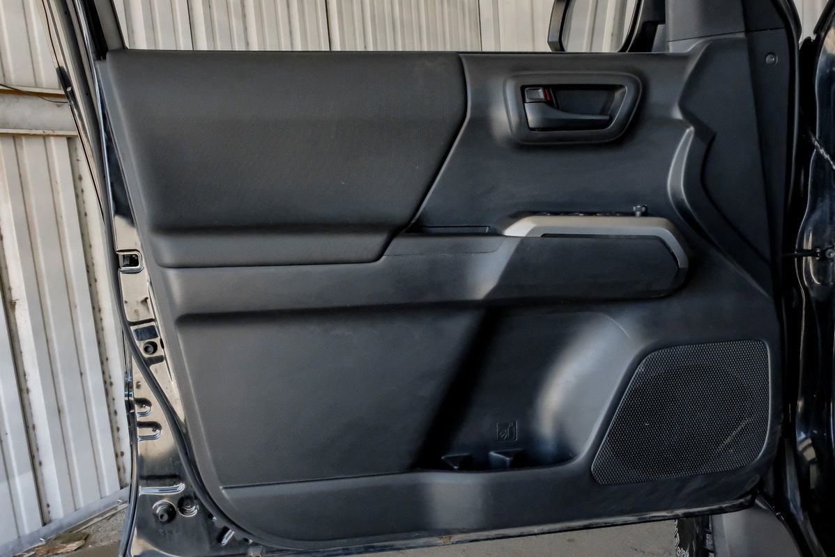 Used 2023 Toyota Tacoma SR5 w/ Trail Edition image 43