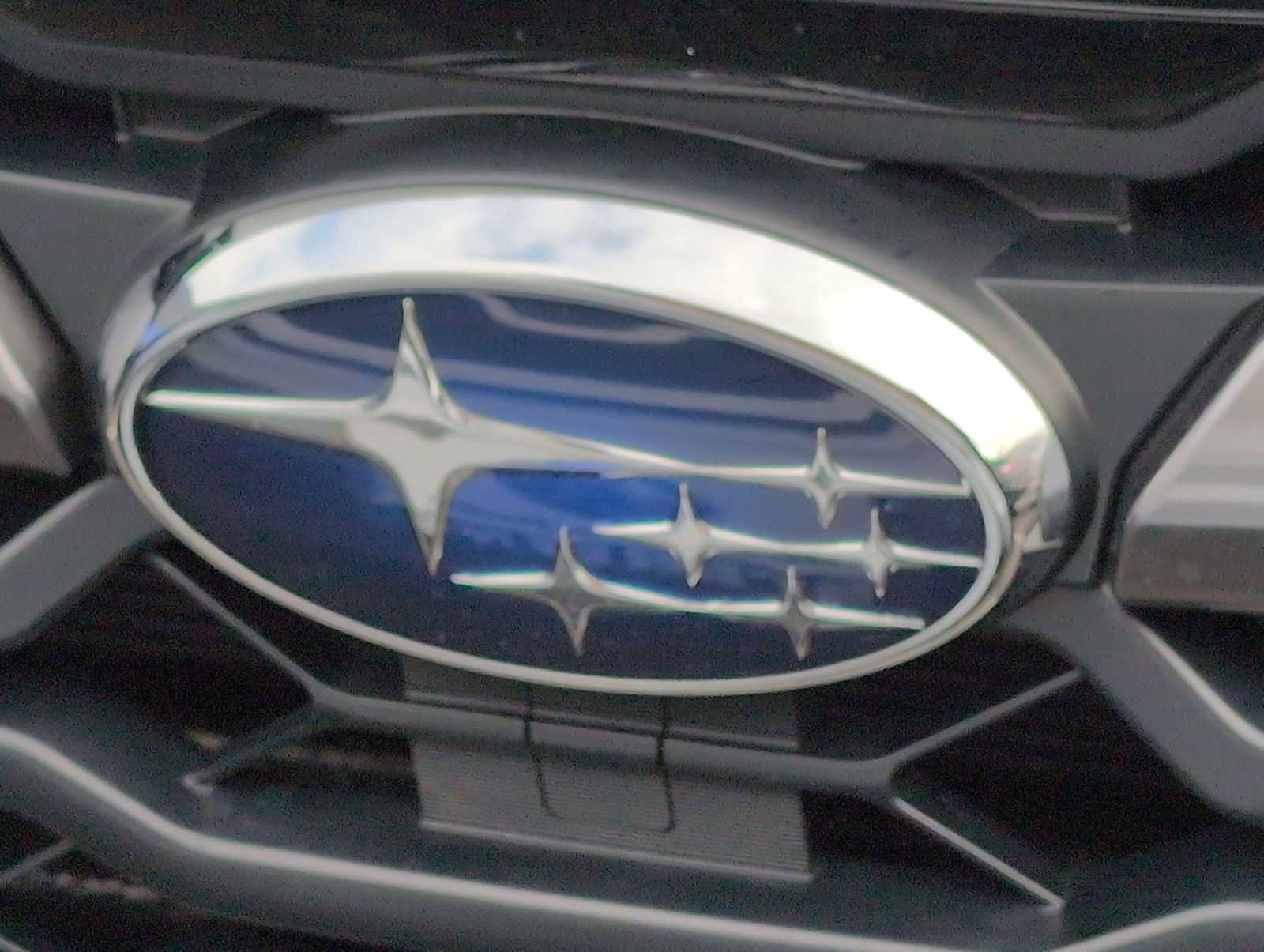 Used 2025 Subaru Crosstrek 2.0i Premium image 12