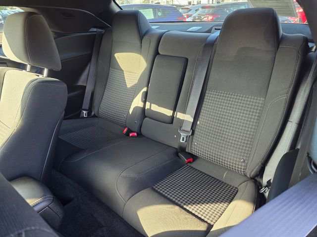 Used 2017 Dodge Challenger R/T image 15
