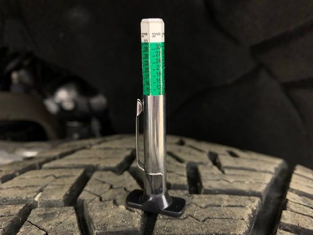 Used 2022 GMC Yukon SLE image 36