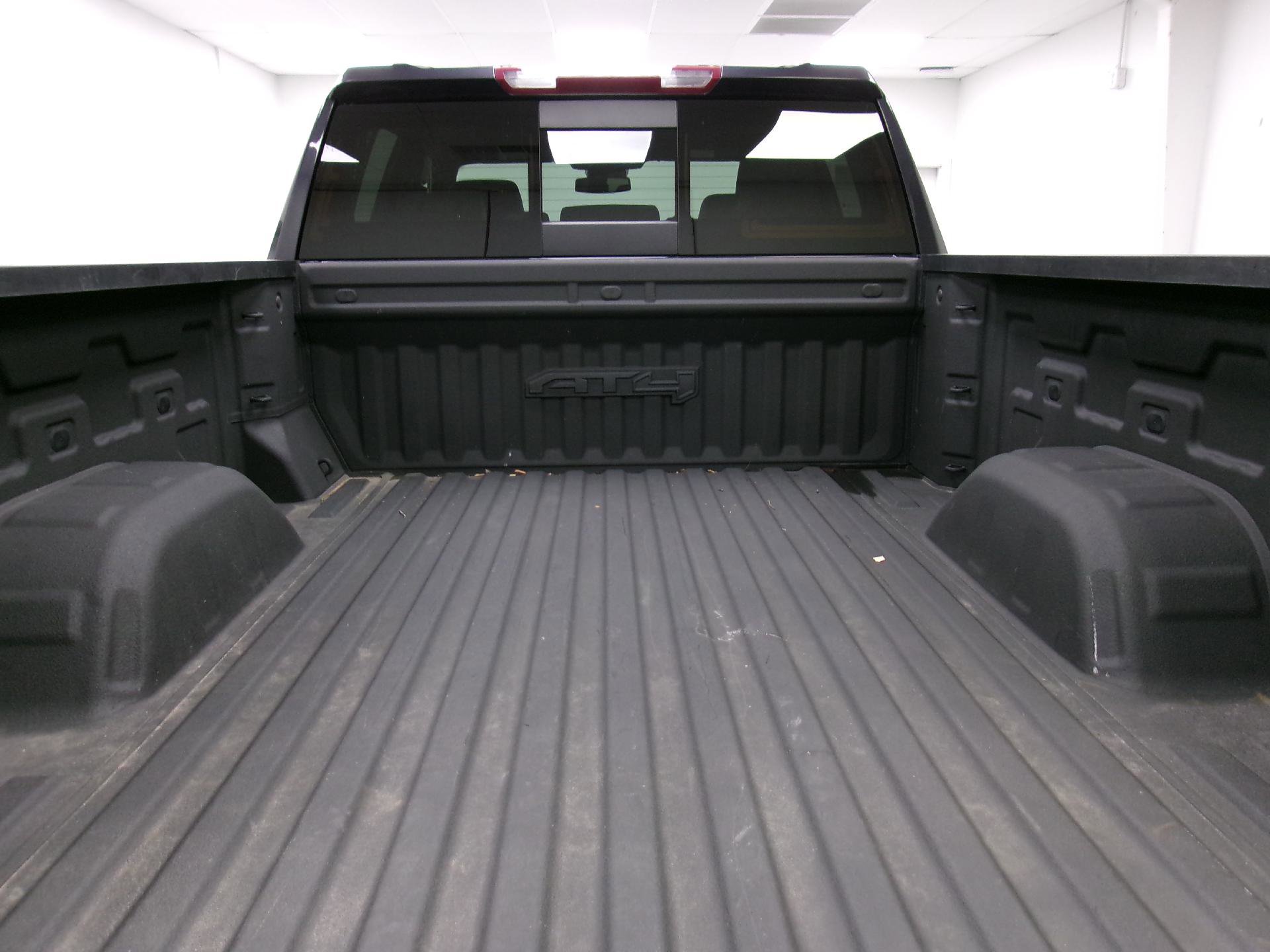 Used 2022 GMC Sierra 1500 AT4 w/ Sierra Safety Plus Package image 11