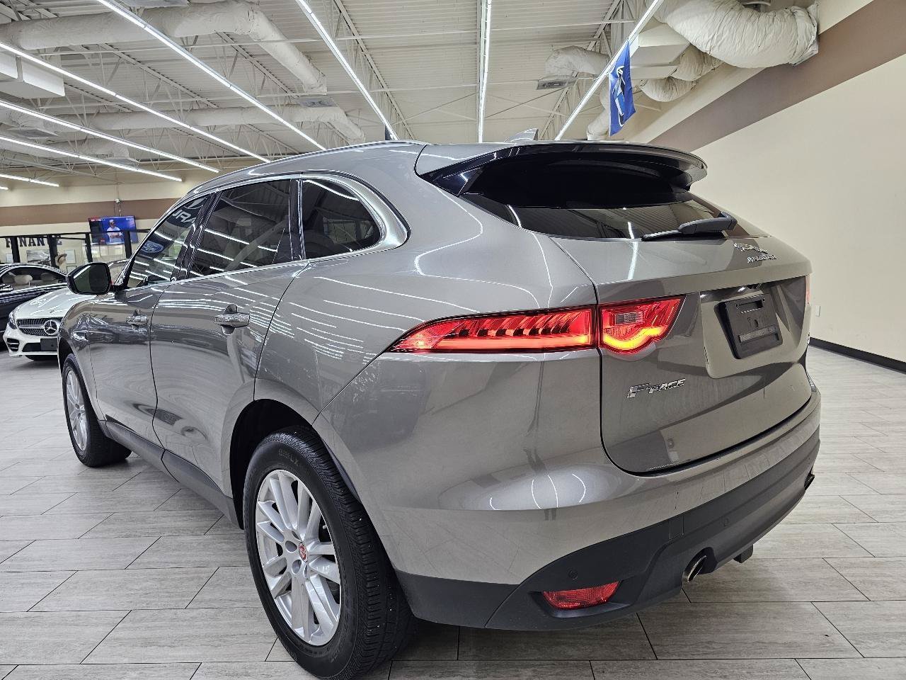 Used 2018 Jaguar F-PACE Prestige AWD/4WD image 8