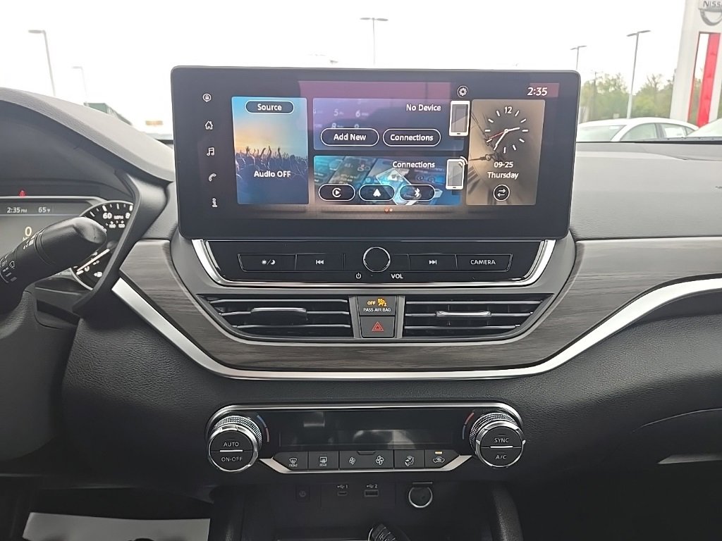 New 2025 Nissan Altima 2.5 SV image 20