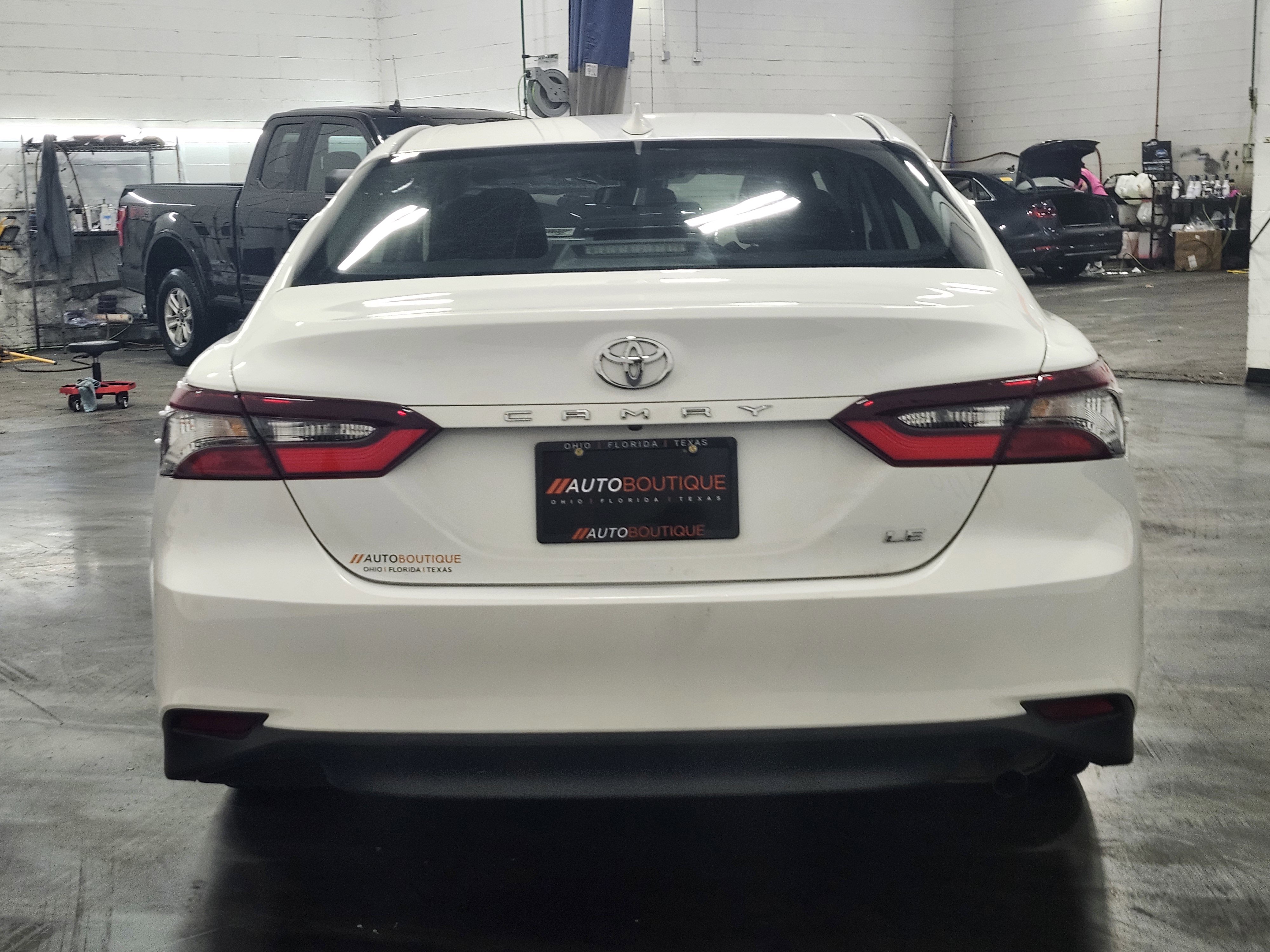 Used 2024 Toyota Camry LE image 9