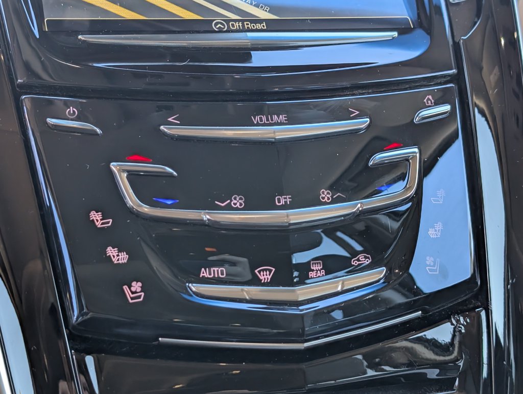 Used 2019 Cadillac Escalade Luxury AWD/4WD image 28
