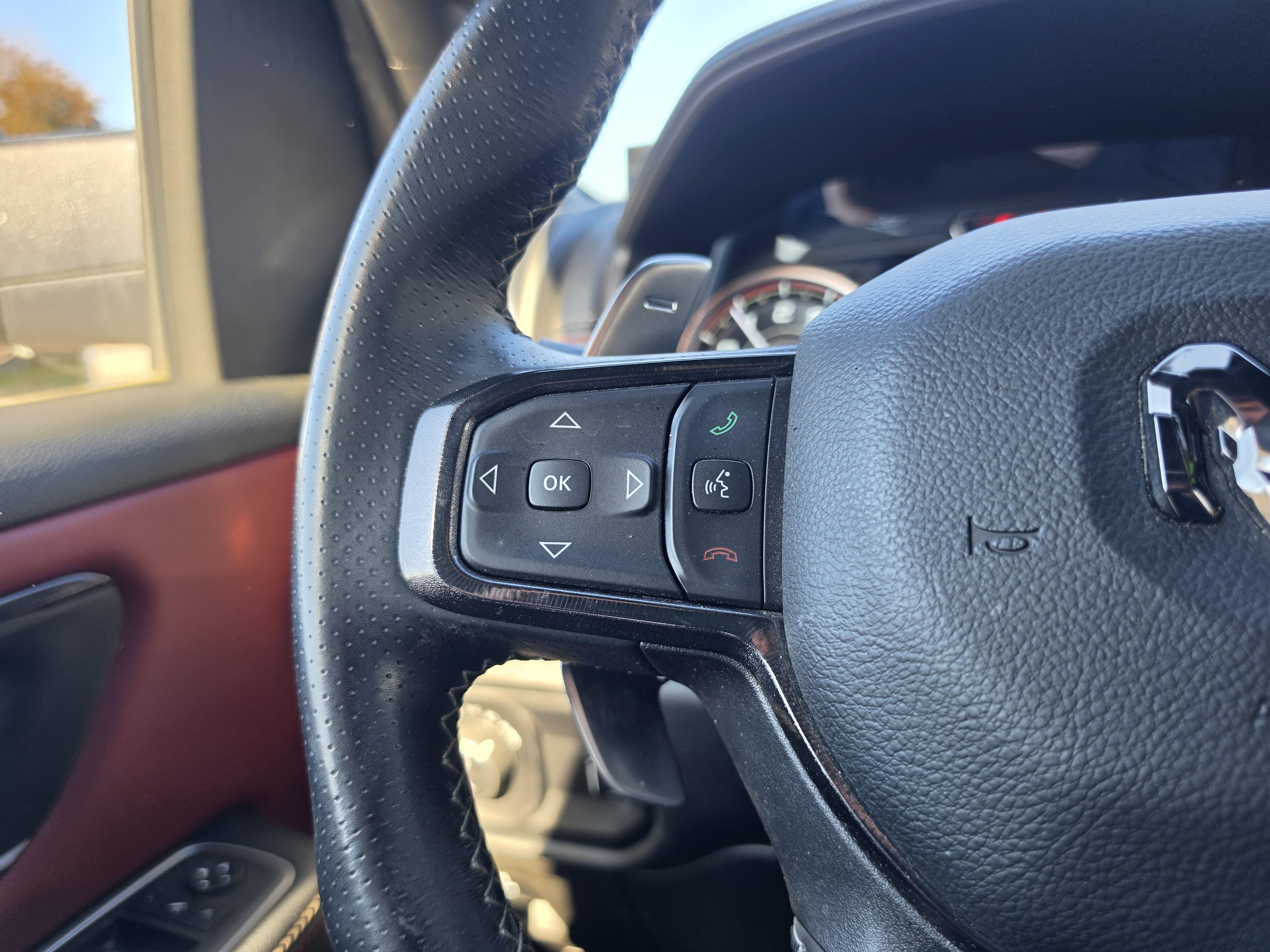 Used 2022 RAM 1500 TRX AWD/4WD image 21