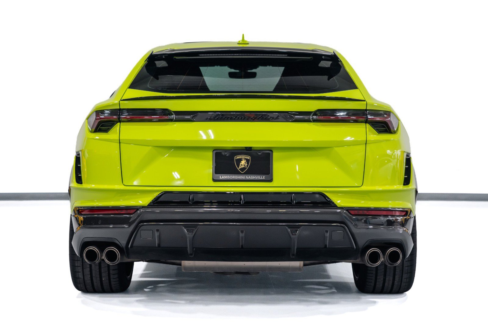 Used 2024 Lamborghini Urus Performante AWD/4WD image 6