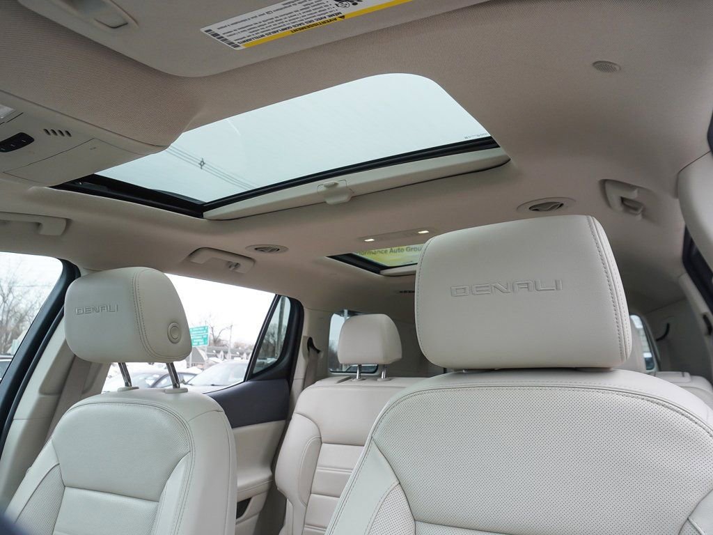 Used 2020 GMC Acadia Denali w/ Denali Ultimate Package image 28