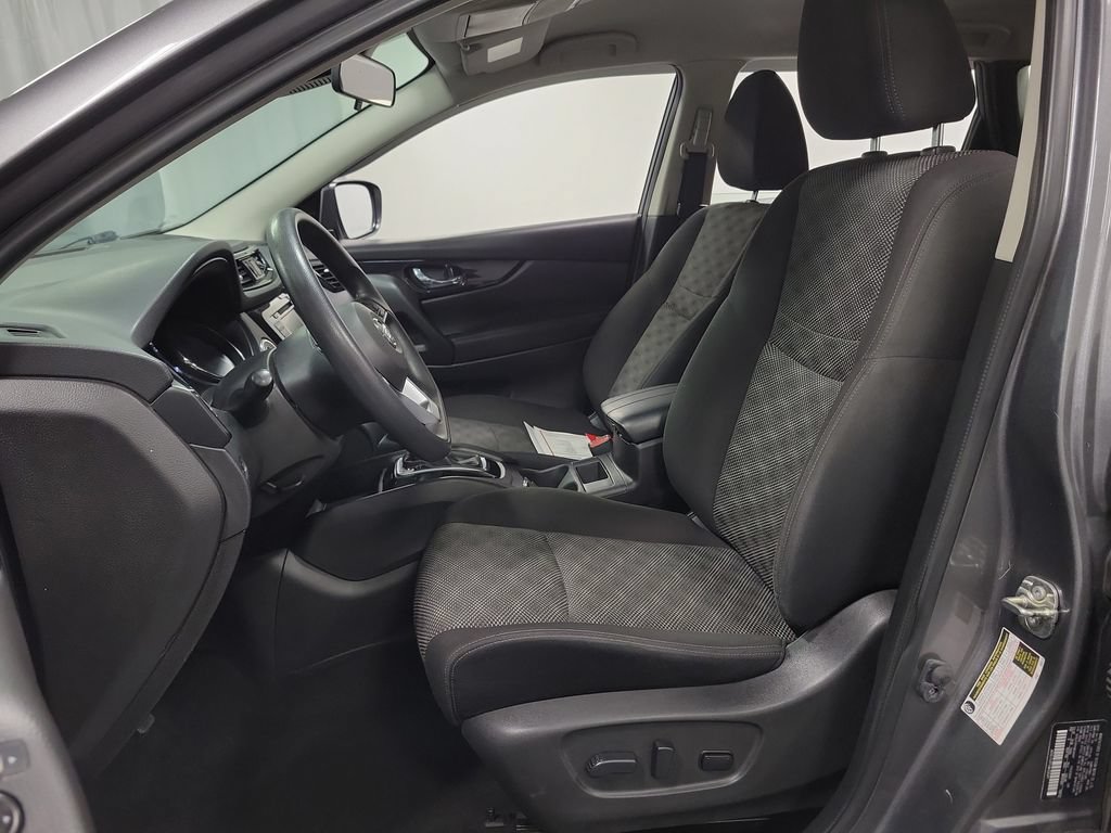 Used 2019 Nissan Rogue Sport SV AWD/4WD image 14