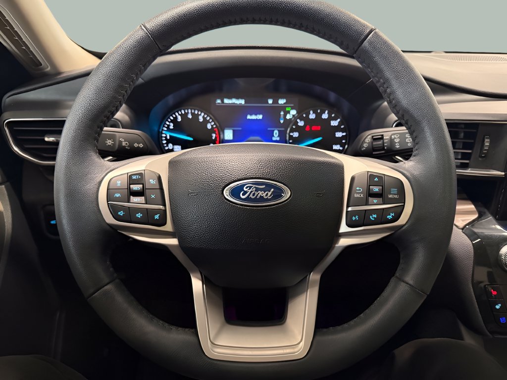 Used 2023 Ford Explorer Limited w/ Limited Technology Package AWD/4WD image 23