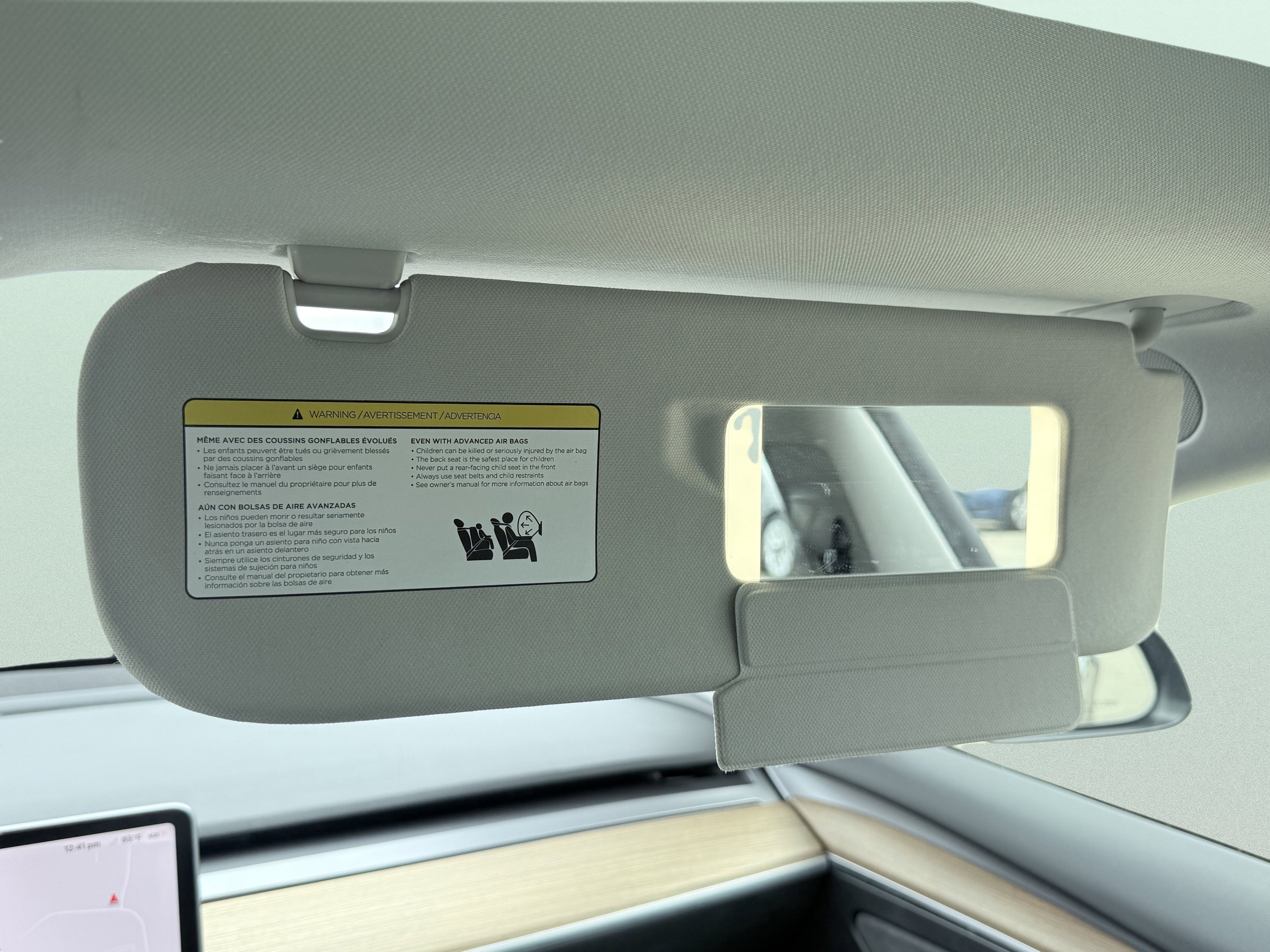 Used 2023 Tesla Model 3 Standard Range image 61