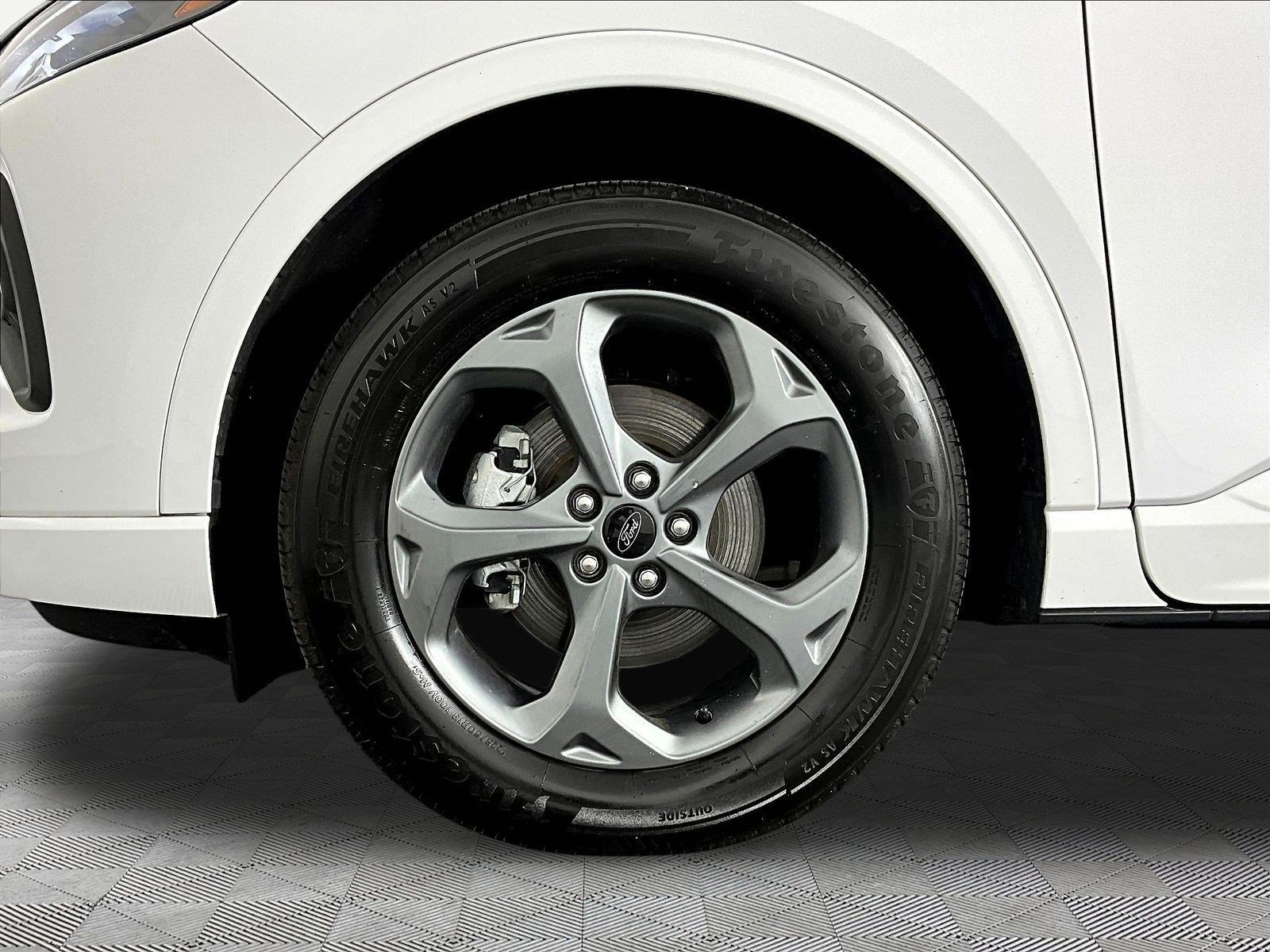 Used 2023 Ford Escape ST-Line Select AWD/4WD image 32