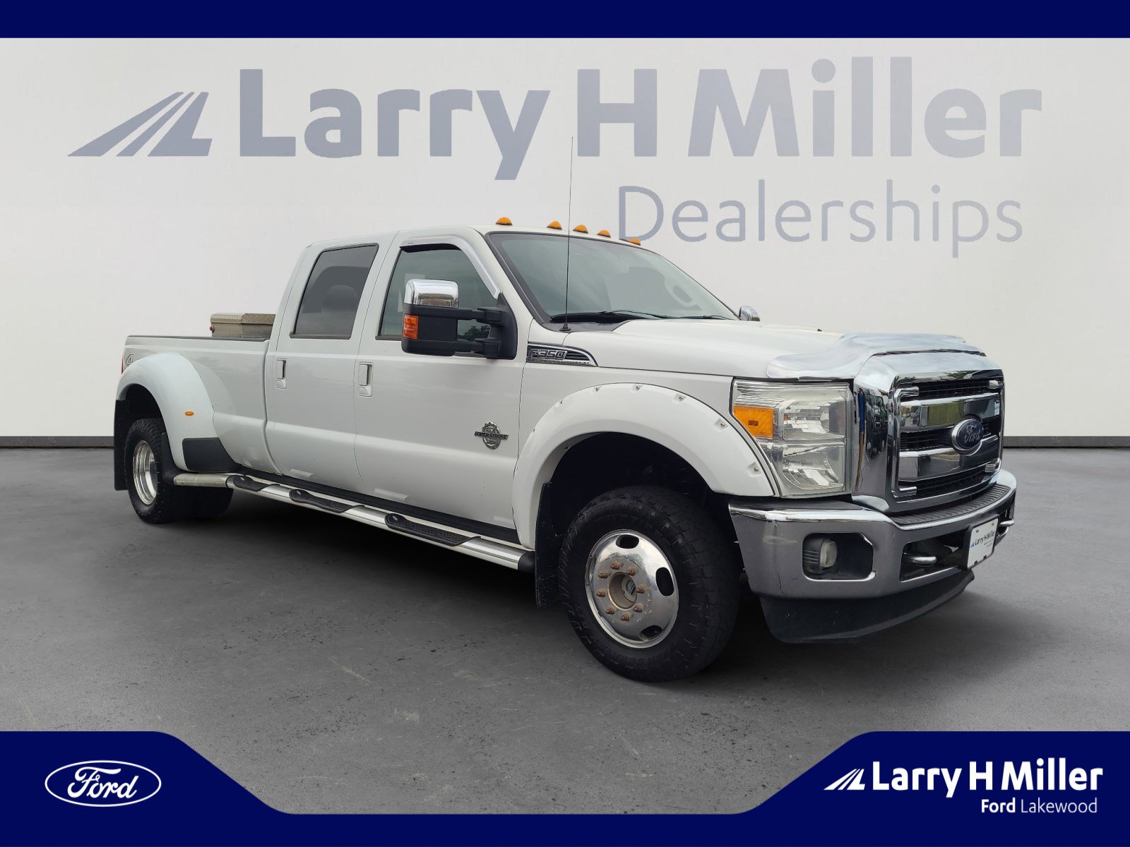 Used 2015 Ford F350 Lariat w/ Lariat Ultimate Package image 7